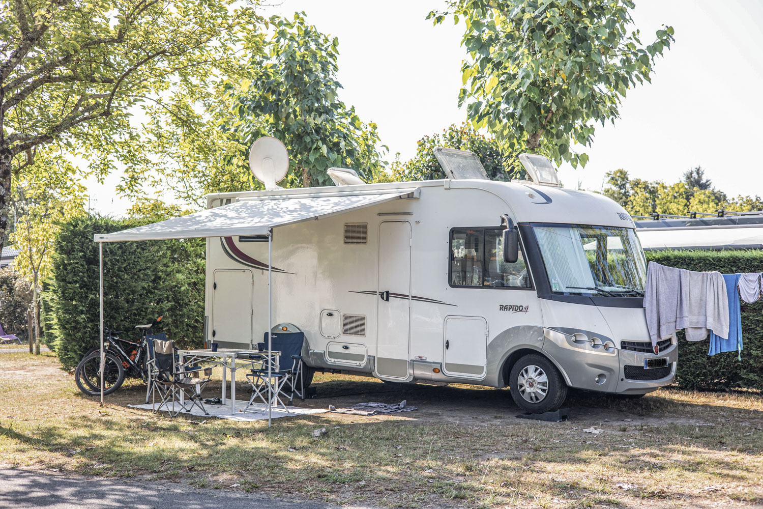 emplacement camping car landes